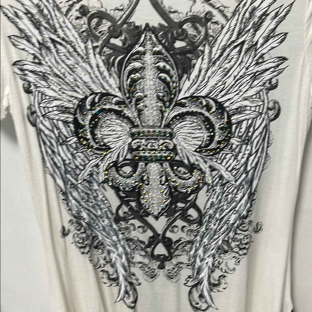 White and Black Graphic Women's Top - Picture 6 of 6